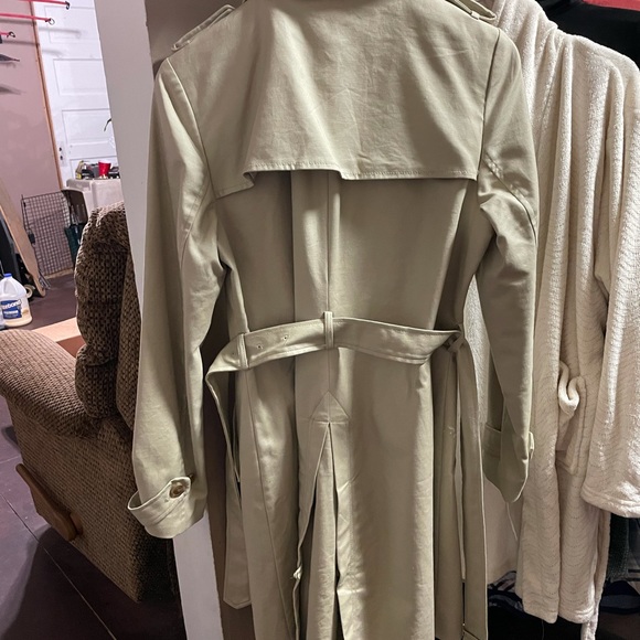 Liz Claiborne Rain Trench Coat - Picture 7 of 14